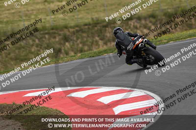 cadwell no limits trackday;cadwell park;cadwell park photographs;cadwell trackday photographs;enduro digital images;event digital images;eventdigitalimages;navarra;no limits trackdays;peter wileman photography;racing digital images;trackday digital images;trackday photos